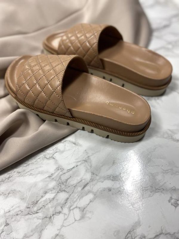 Phenumb Copenhagen Noor Camel